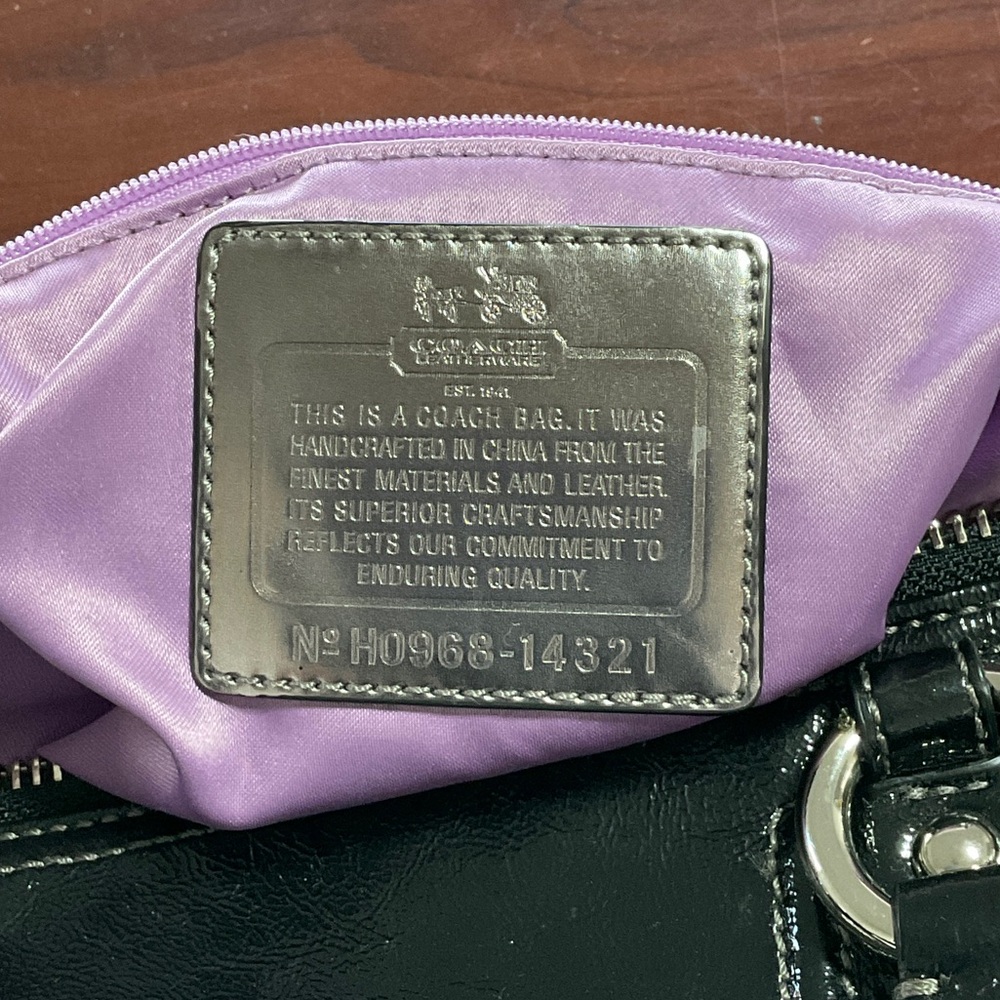 COACH:  women Patterned Shoulder Bag - Picture 4 of 7